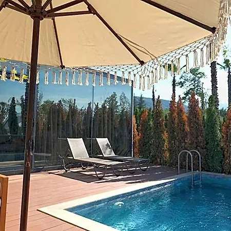 Velour Restaurant Hotel